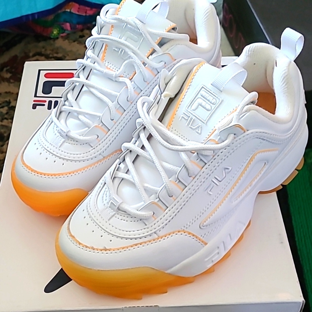 NWT fila disruptor 2